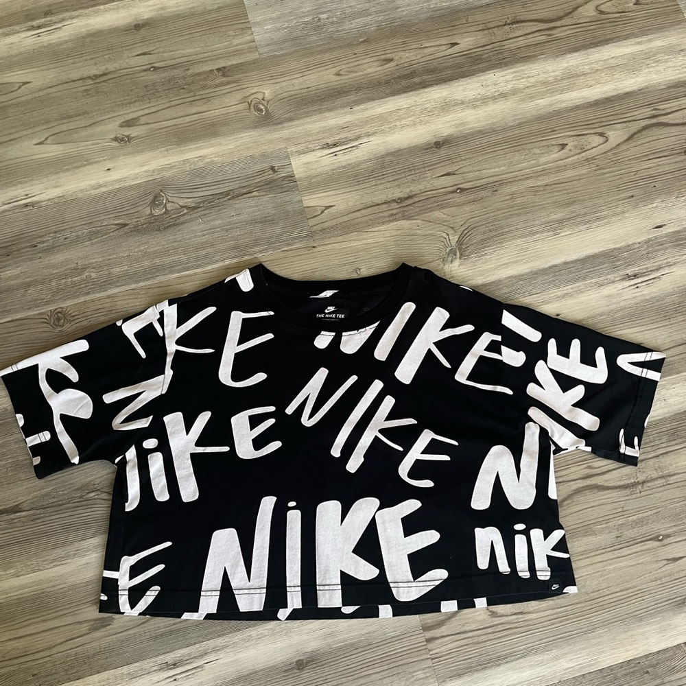 Nike crop tshirt